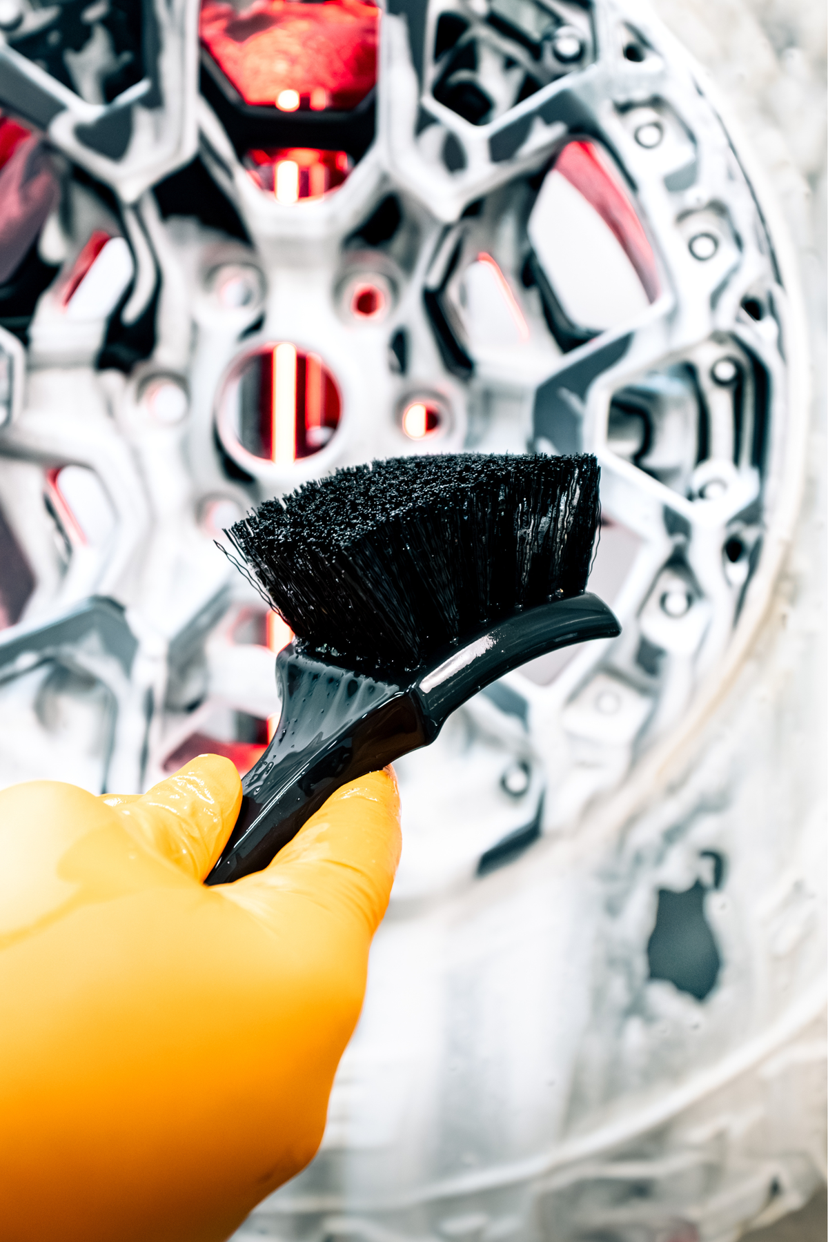 Blackline tire brush