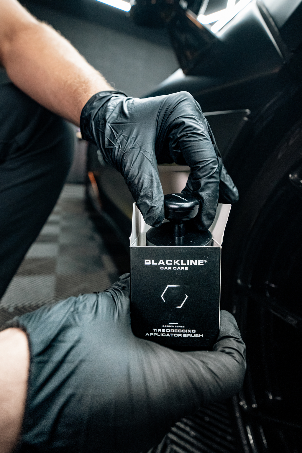 Blackline tire shine brush