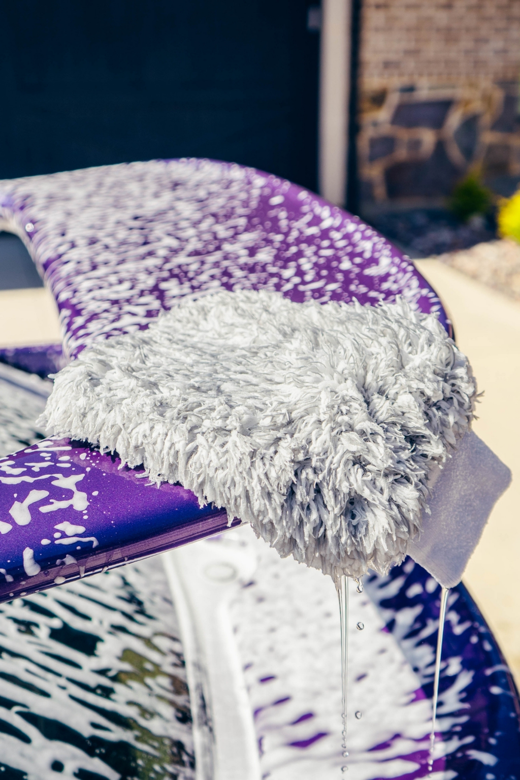 Blackline wash mitt