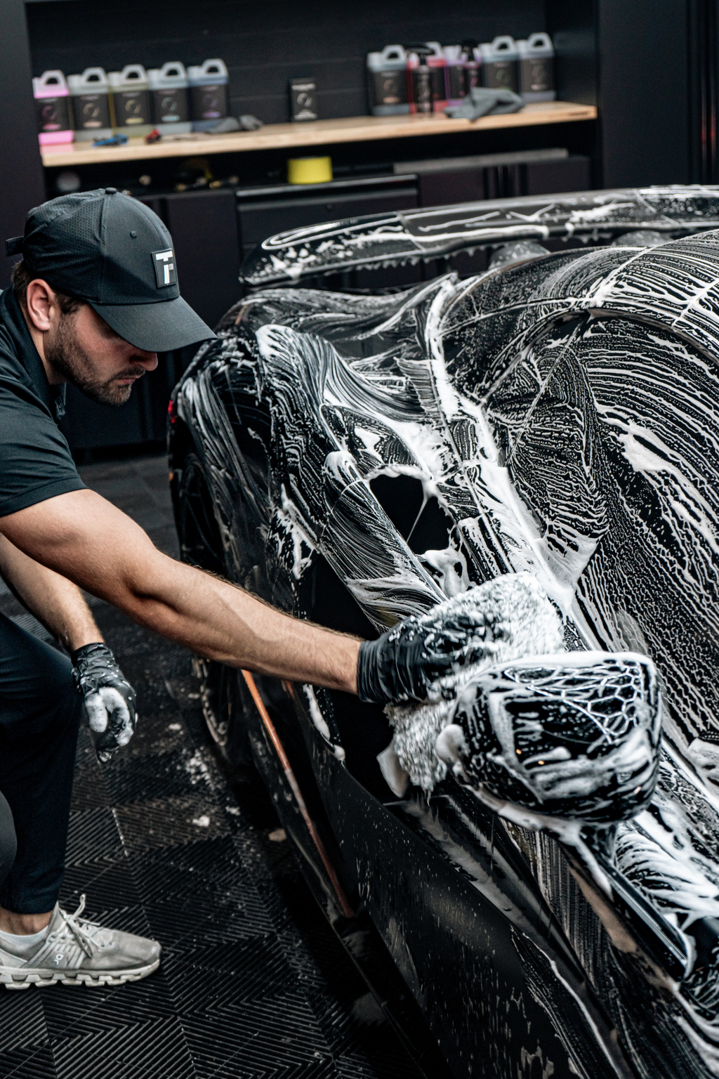 Blackline wash mitt