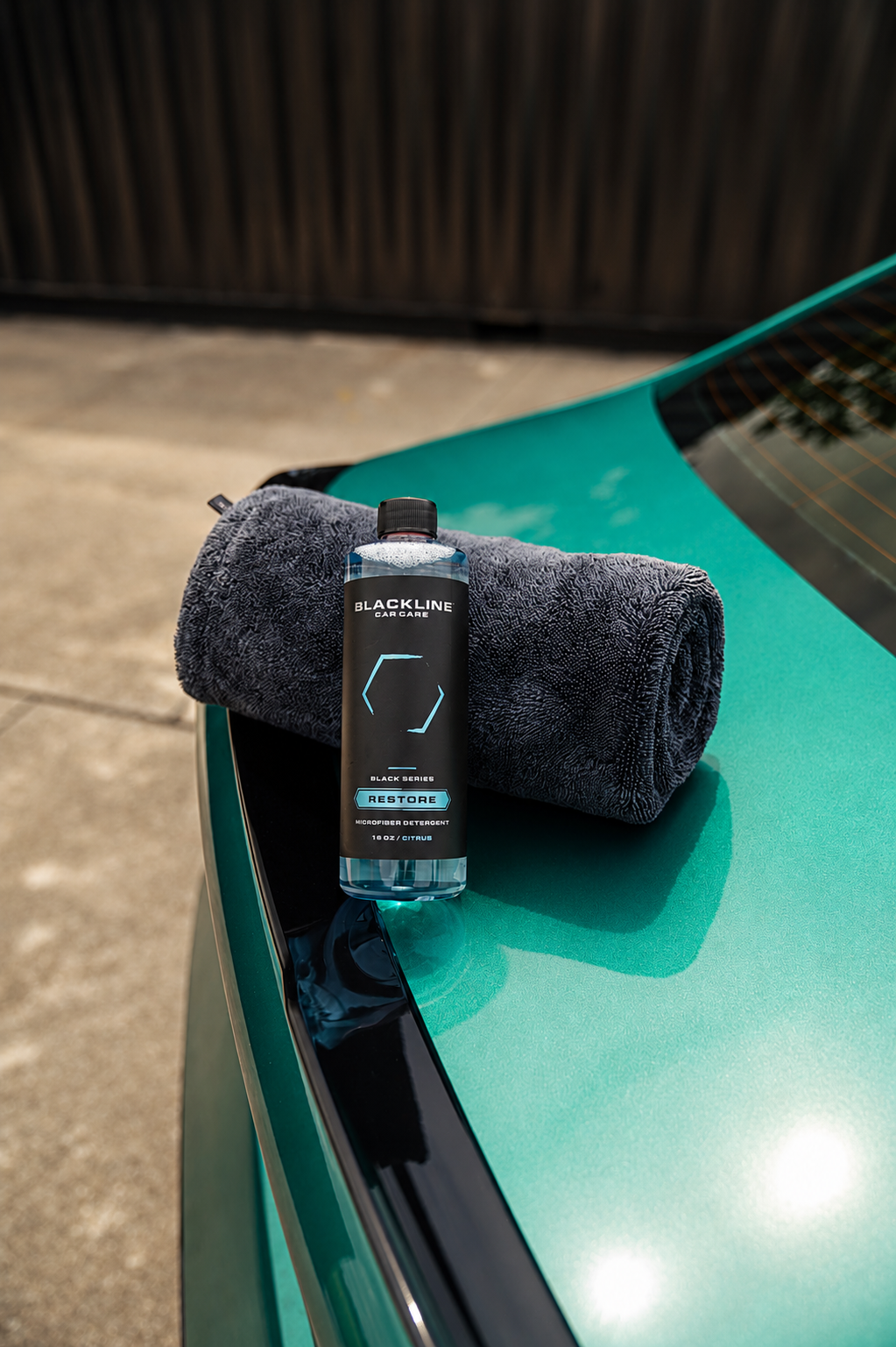 Blackline microfiber detergent