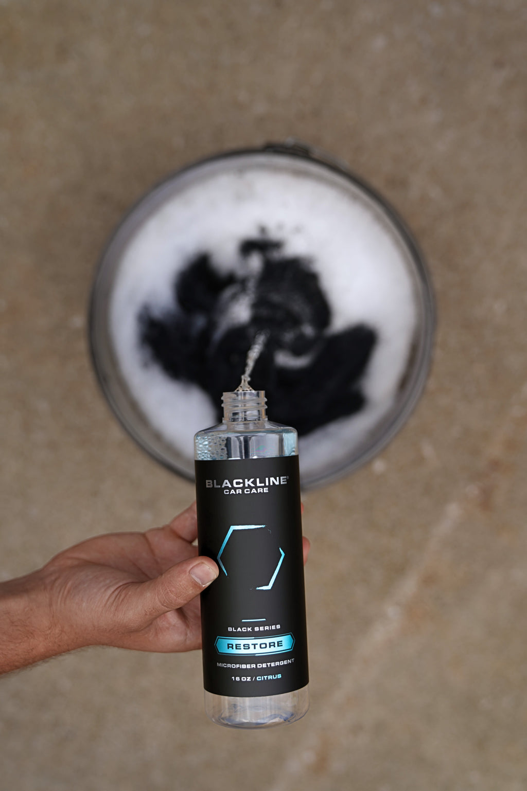 Blackline microfiber detergent