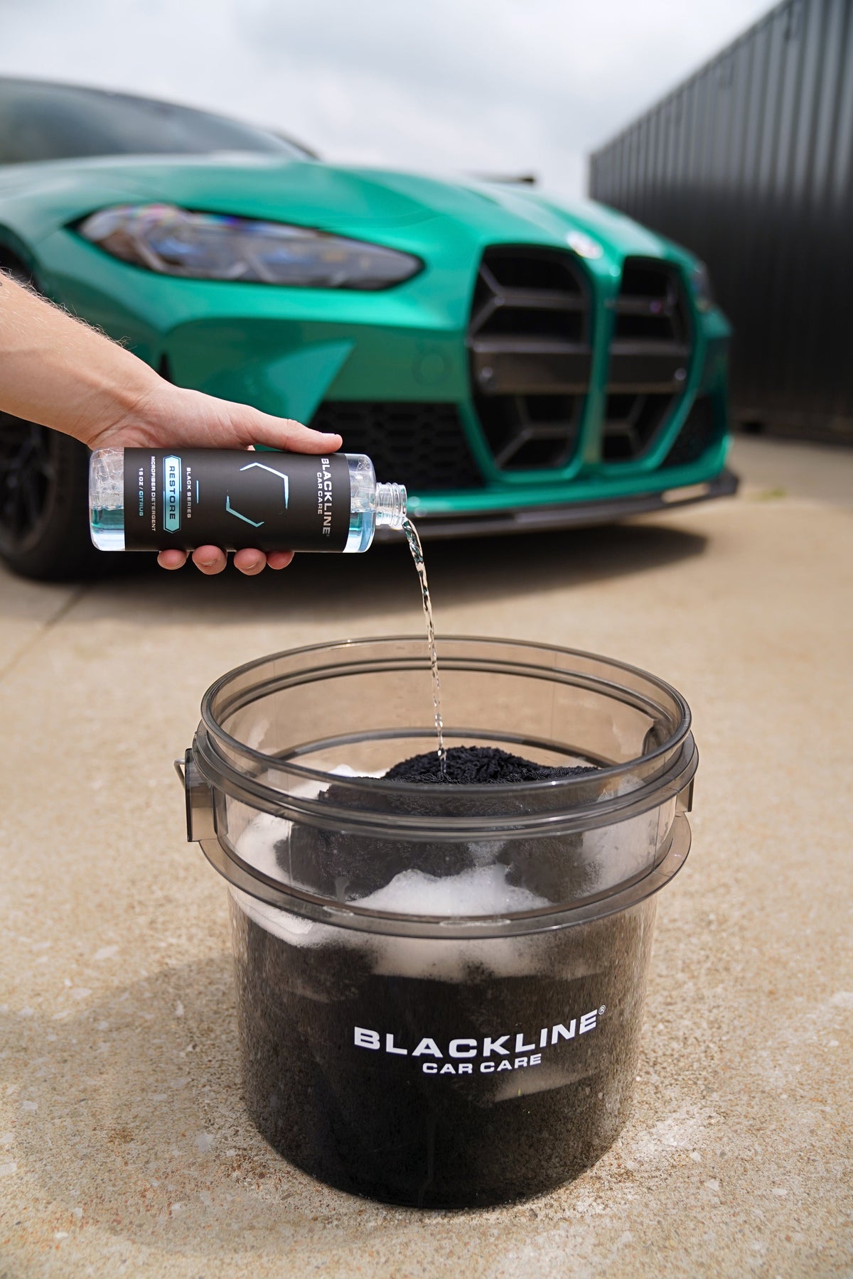 Blackline microfiber detergent
