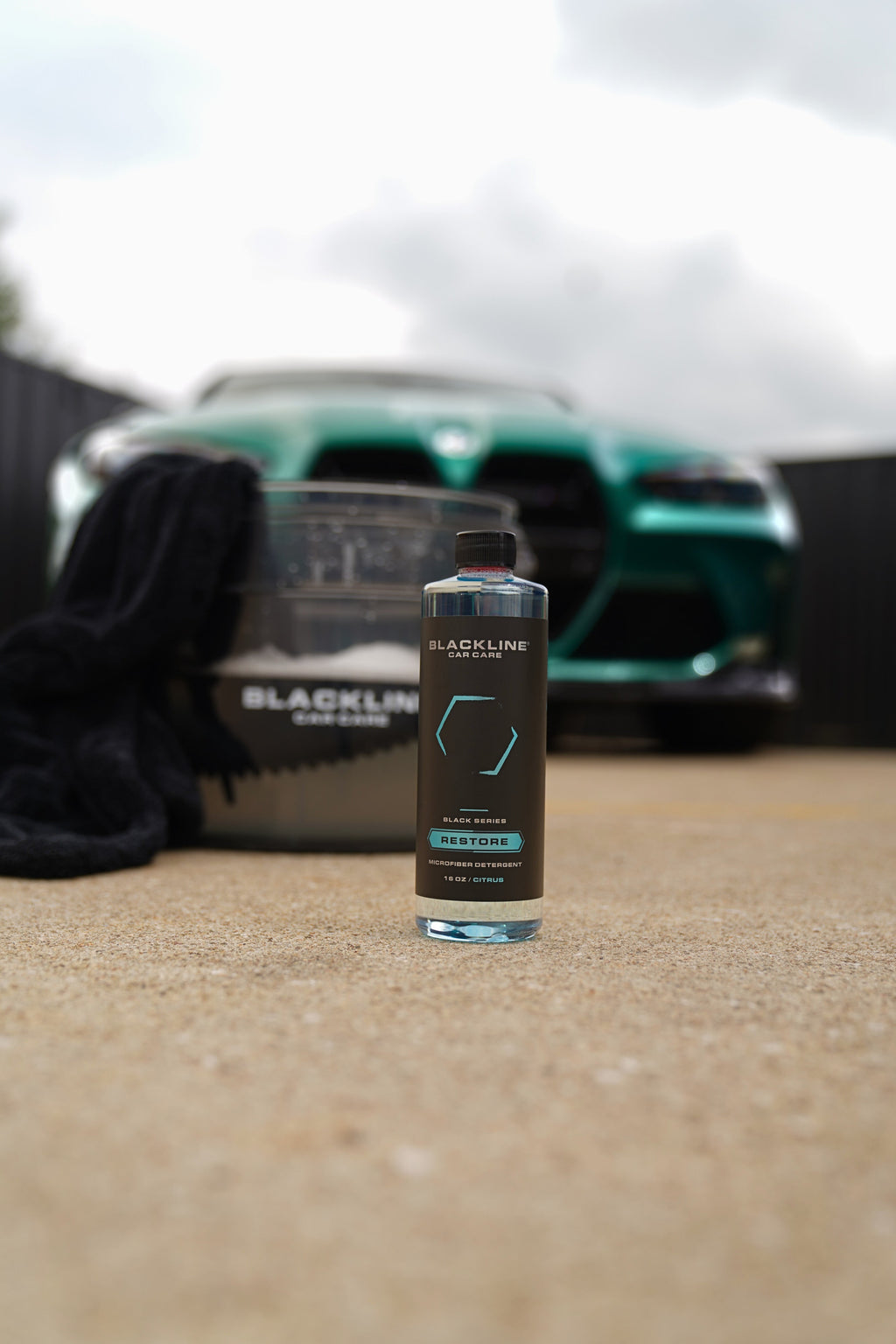 Blackline microfiber detergent